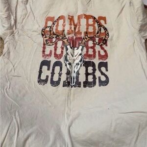 Graphic T-Shirt with Deer Skull Design